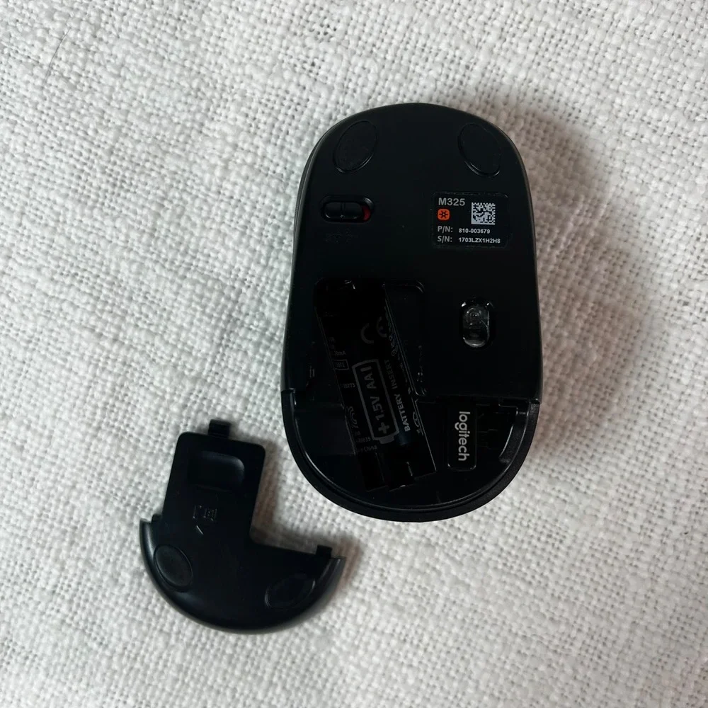 Logitech M325 Wireless Mouse USB Battery Black‎ Tech Portable